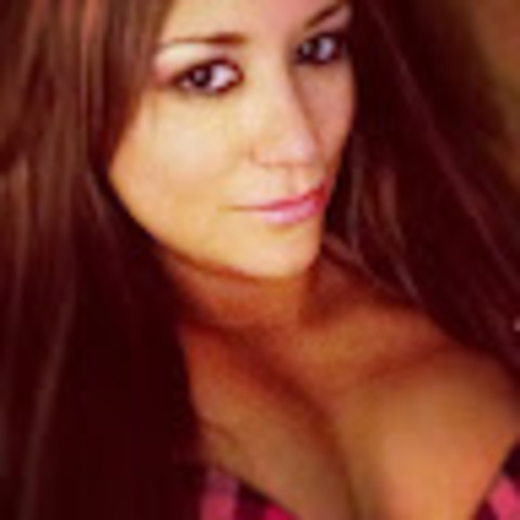 Meet your Posher, Misskarlashao - Picture 1 of 1